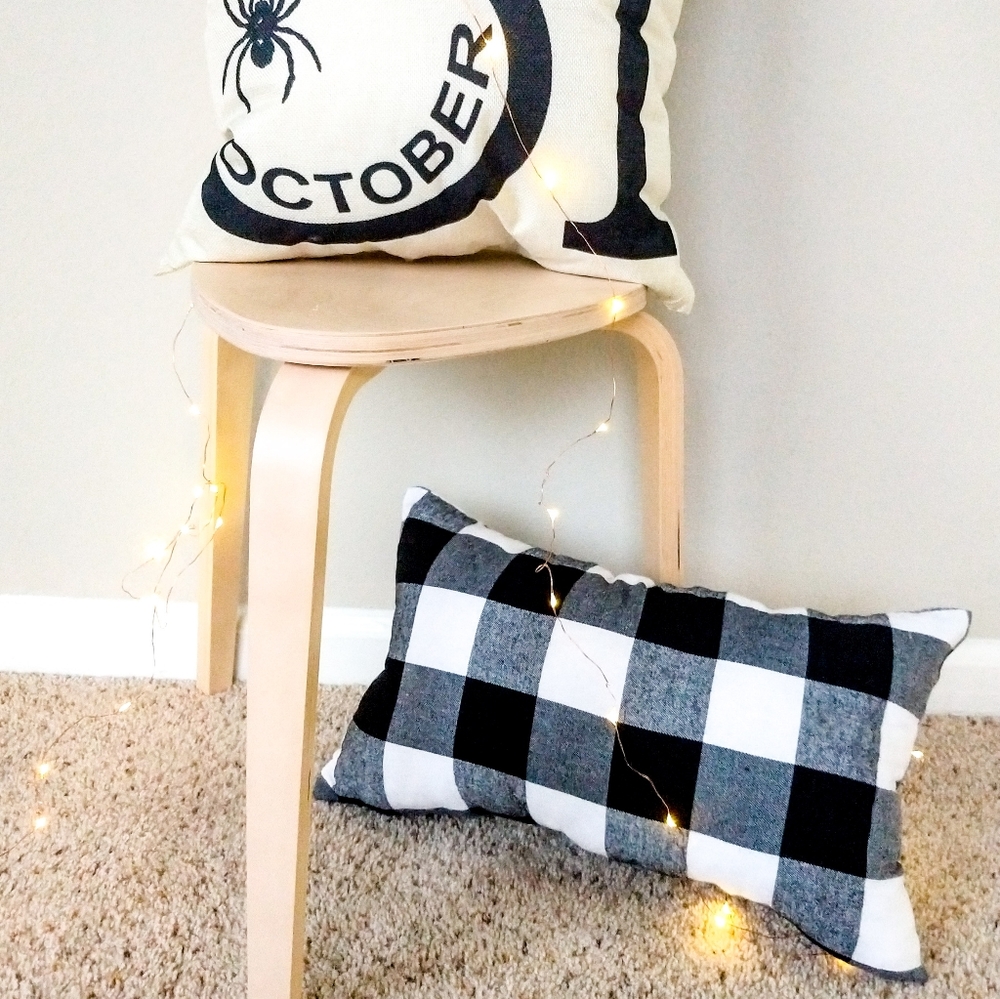 SOLD | Halloween | Throw Pillow | Decor | Fall - Picture 2 of 2